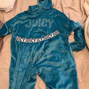 JUICY COUTURE SWEAT SHIRT SWEATPANTS SET!